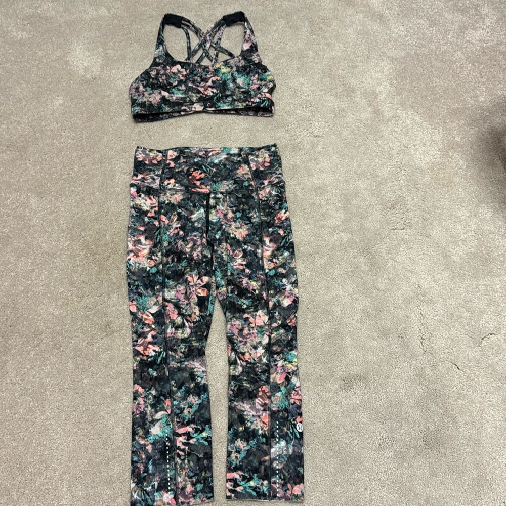 Like new 2 piece lululemon outfit.